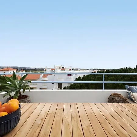 Seaside Serenity Beachside Διαμέρισμα Αλμπουφέιρα
